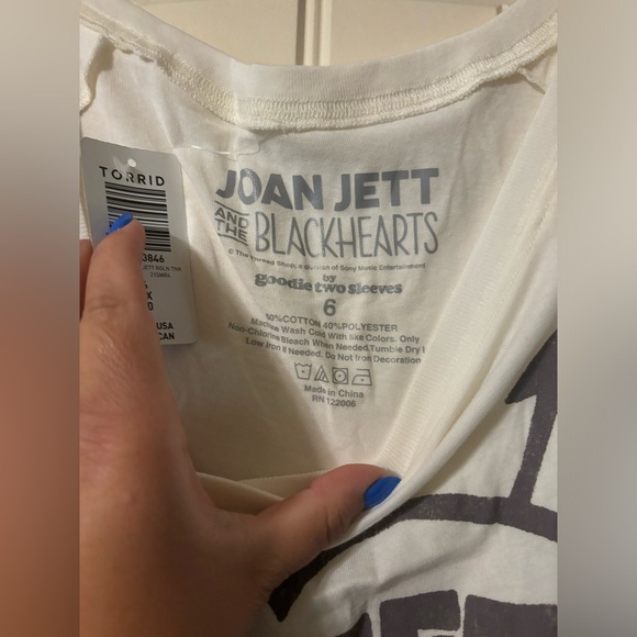 Torrid Classic Raglan Tank - Joan Jett White - Picture 7 of 9